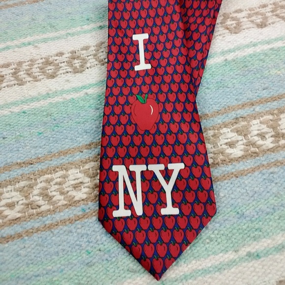 NEW YORK Other - NWOT NEW YORK I APPLE MENS TIE
